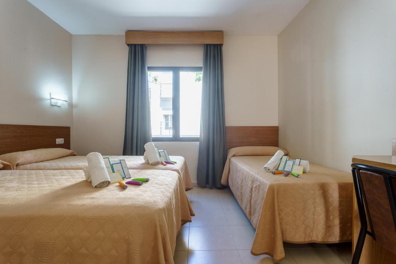Hostal Costabella Powered By Faro Homes Fuengirola Luaran gambar