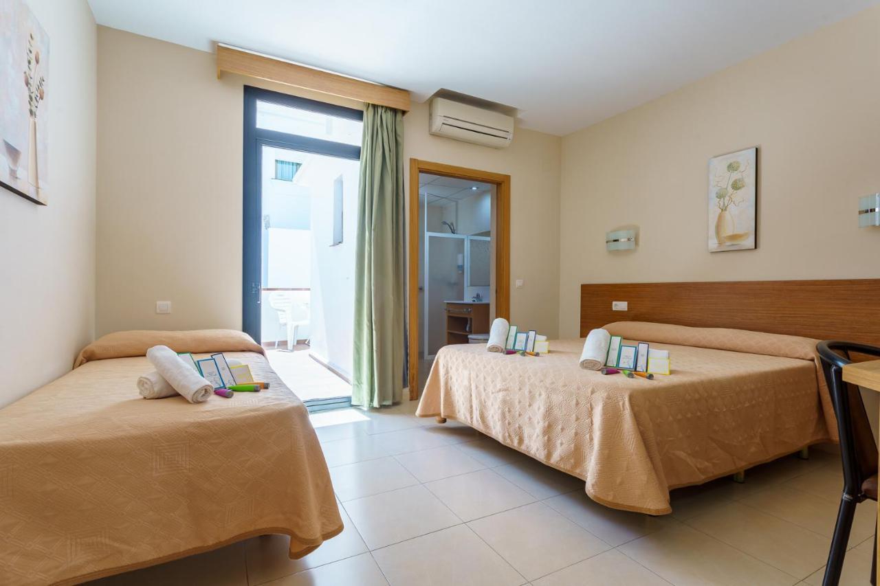 Hostal Costabella Powered By Faro Homes Fuengirola Luaran gambar