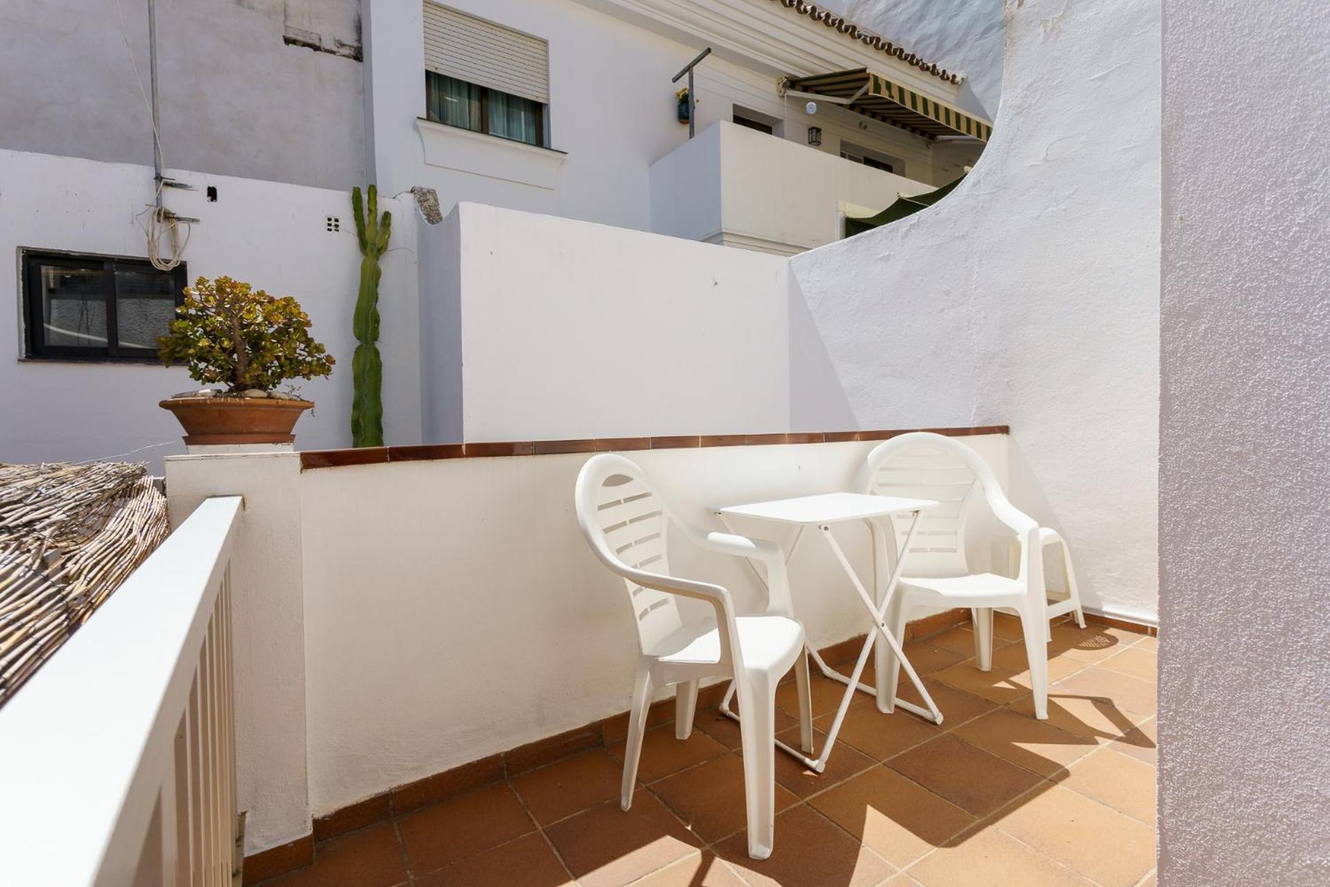 Hostal Costabella Powered By Faro Homes Fuengirola Bilik gambar